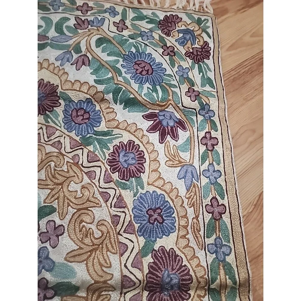 Vintage Kashmiri Crewel Chain Stitch Floral Rug Wall Hanging Boho 2 x 3 Tapestry